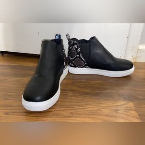 Brand new shoes. Size 7.5